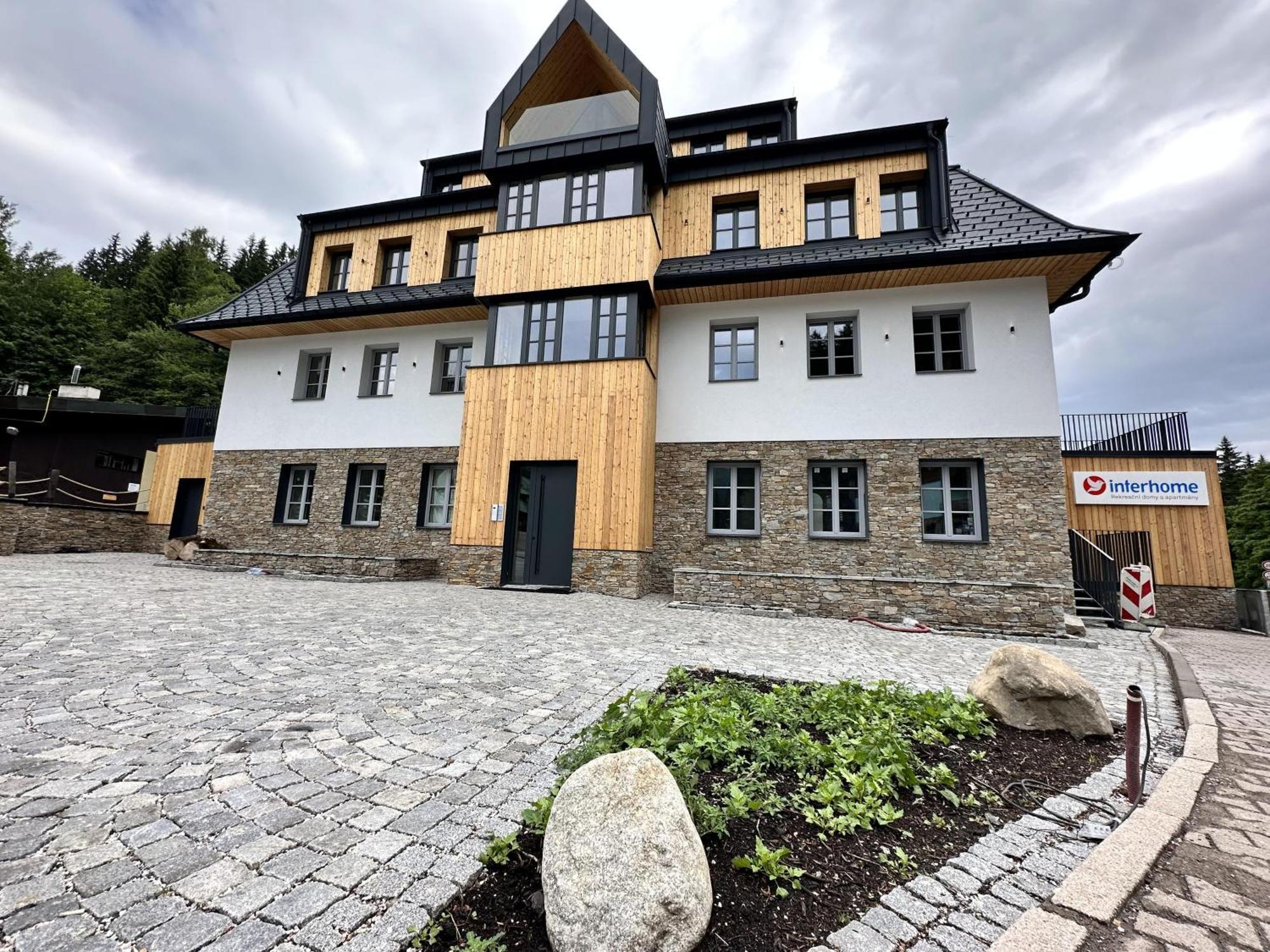 Apartmany Barth Holiday - Rezidence Maj Pec pod Snezkou Exteriör bild