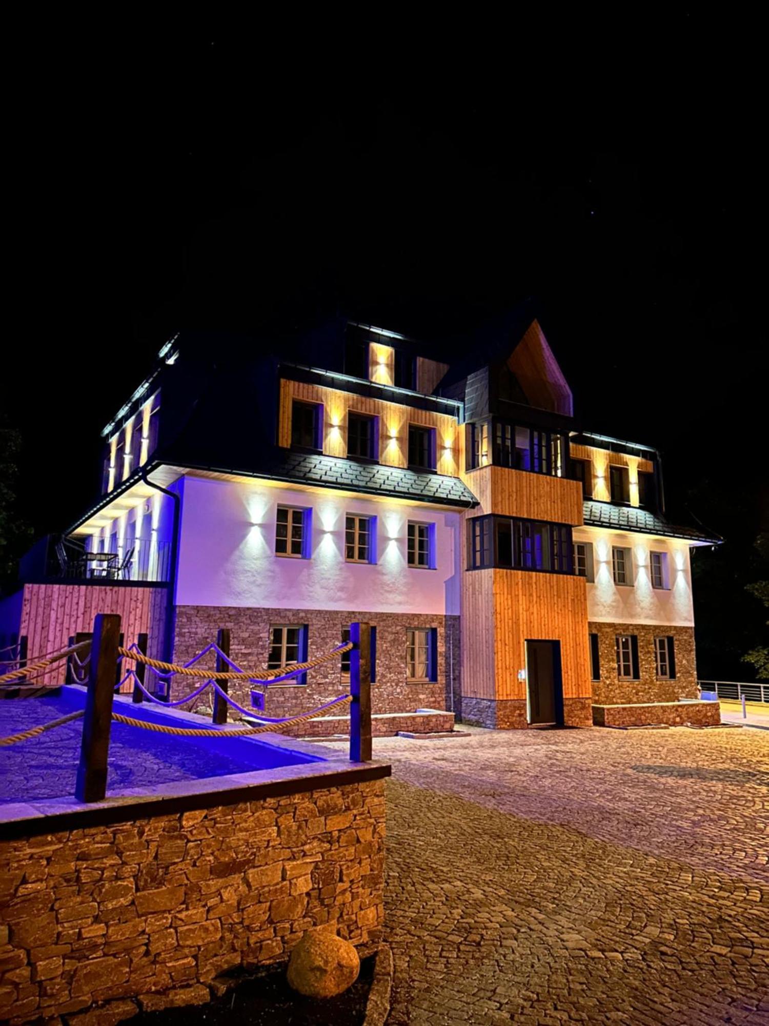 Apartmany Barth Holiday - Rezidence Maj Pec pod Snezkou Exteriör bild