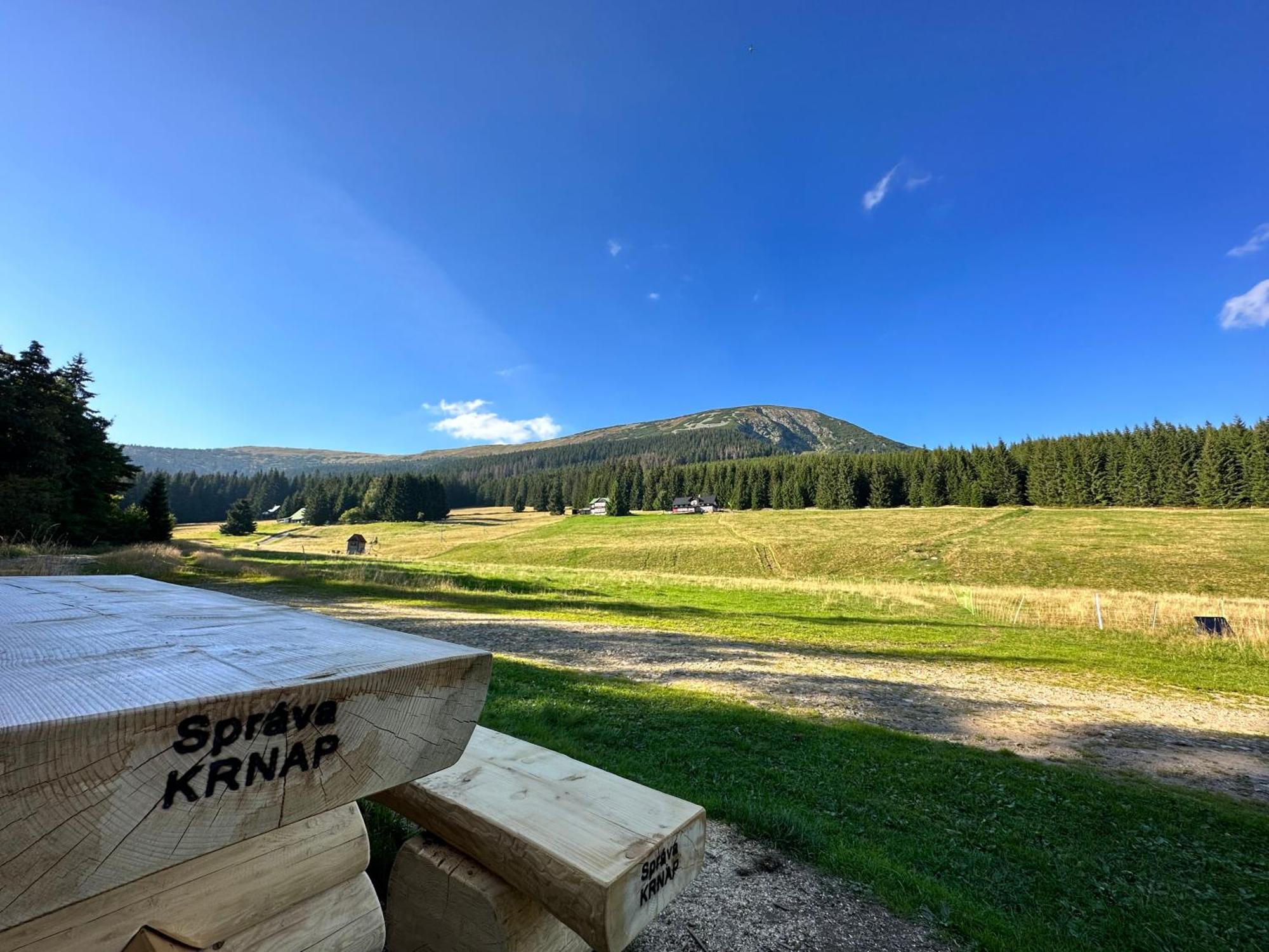 Apartmany Barth Holiday - Rezidence Maj Pec pod Snezkou Exteriör bild